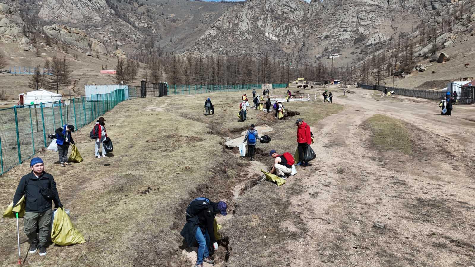 ХОГГҮЙ ТЭРЭЛЖ АЯНЫ ХҮРЭЭНД 40 ТОНН ХОГ ТҮҮЖ, АЧУУЛЛАА